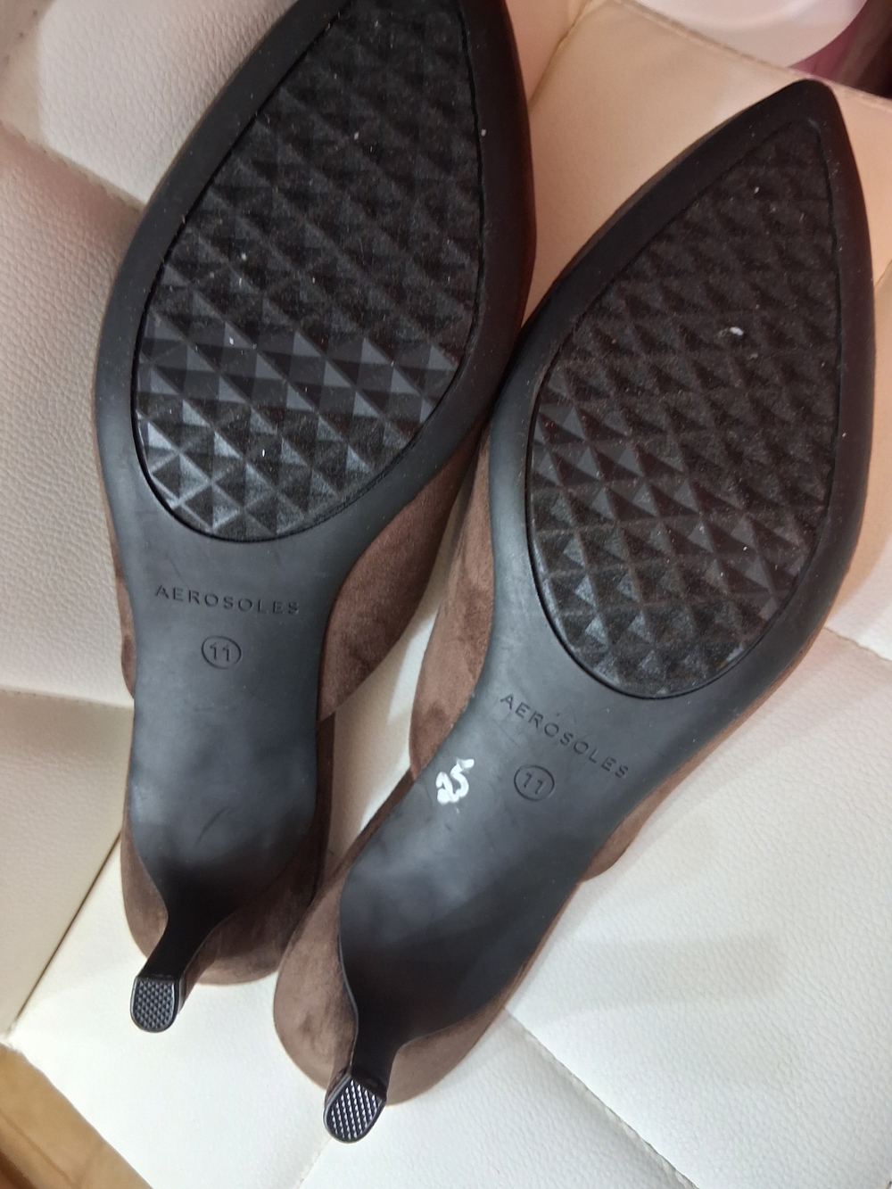 Aerosoles Brown Suede Pointed-Toe Slide In Mules Heels Size 11 - Picture 4 of 5